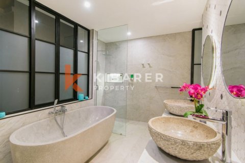 4 bedrooms Villa in Tibubeneng, Badung, Bali (13450) 7