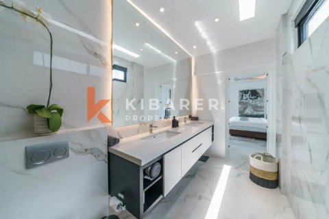 Вилла с 3 спальнями в Керобокан, Бадунг, Бали (13571) 18