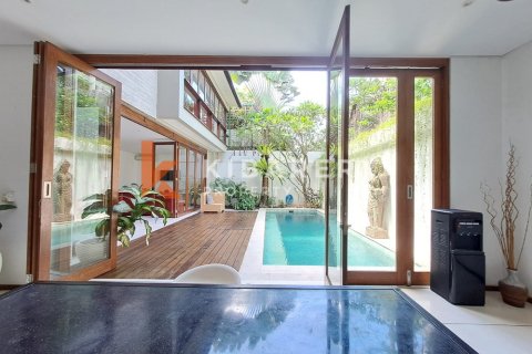 4 bedrooms Villa in Tibubeneng, Badung, Bali (13574) 5