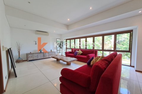 4 bedrooms Villa in Tibubeneng, Badung, Bali (13574) 18