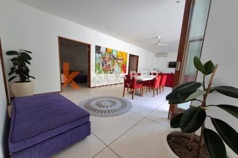 4 bedrooms Villa in Tibubeneng, Badung, Bali (13574) 9