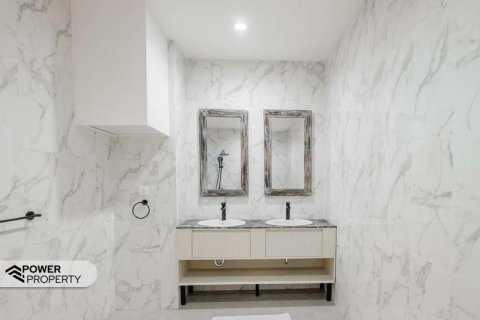 Квартира с 9 спальнями в Семиньяк, Бадунг,  (9208) 8