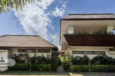 Отель, гостиница с 13 спальнями в Чангу, Бадунг,  (9204) 11