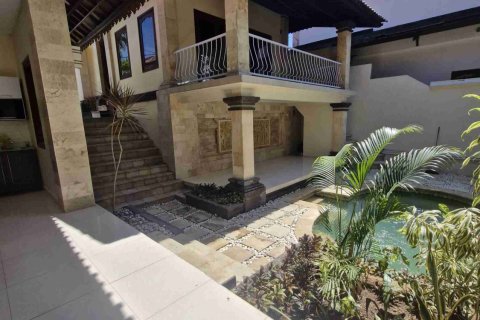 Вилла с 3 спальнями в Унгасан, Бадунг,  (9854) 3