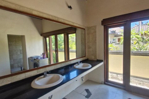 Вилла с 3 спальнями в Унгасан, Бадунг,  (9854) 5