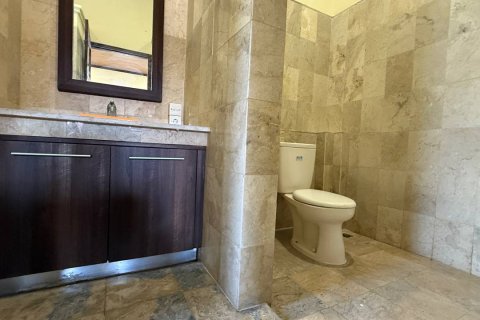 3 bedrooms Villa in Ungasan, Badung,  (9854) 12