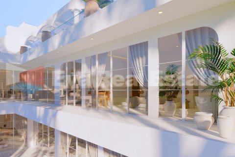 4 bedrooms Villa in Tumbak Bayuh, Mengwi, Badung, Bali (14726) 3