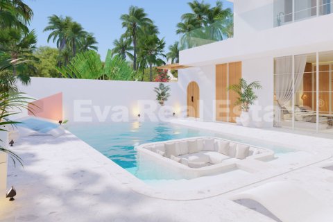 4 bedrooms Villa in Tumbak Bayuh, Mengwi, Badung, Bali (14725) 3