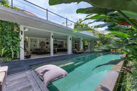 4 bedrooms Villa in Kerobokan, Badung, Bali (4447) 21