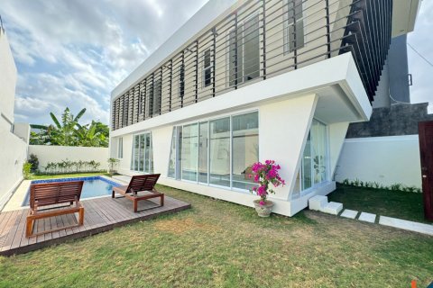 3 bedrooms Villa in Kerobokan, Badung, Bali (11704)