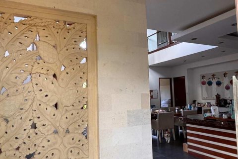 Вилла с 3 спальнями в Цемаги, Менгви, Бадунг, (9315) 11