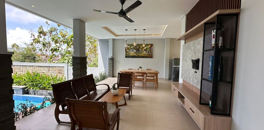 Вилла с 3 спальнями в Унгасан, Бадунг,  (9319)