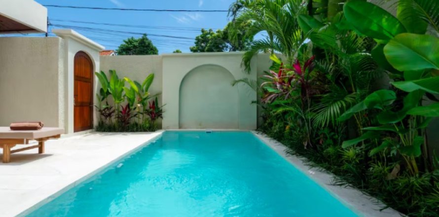 3 bedrooms Villa in Kerobokan, Badung,  (2266)