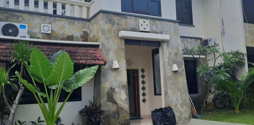 5 bedrooms Villa in Kuta, Badung, Bali (13963)