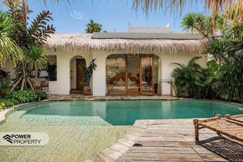 3 bedrooms Villa in Tampaksiring, Gianyar, Bali (13965) 16
