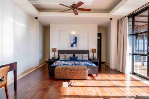 Вилла с 4 спальнями в Джимбаран, Бадунг, (9652) 23