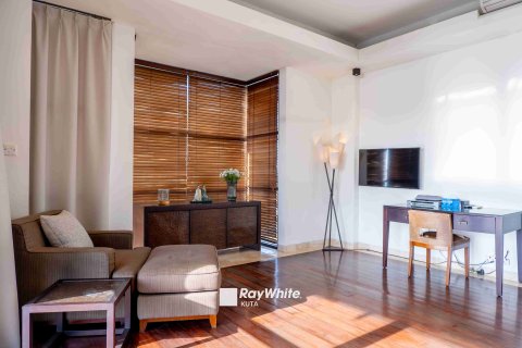 Вилла с 4 спальнями в Джимбаран, Бадунг, (9652) 22