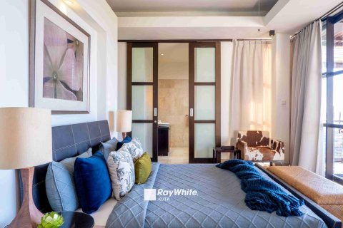 Вилла с 4 спальнями в Джимбаран, Бадунг, (9652) 12