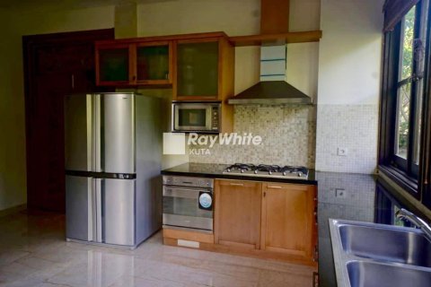 Вилла с 6 спальнями в Джимбаран, Бадунг,  (9654) 9