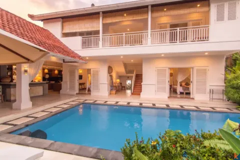 4 bedrooms Villa in Tibubeneng, Badung, Bali (13745)