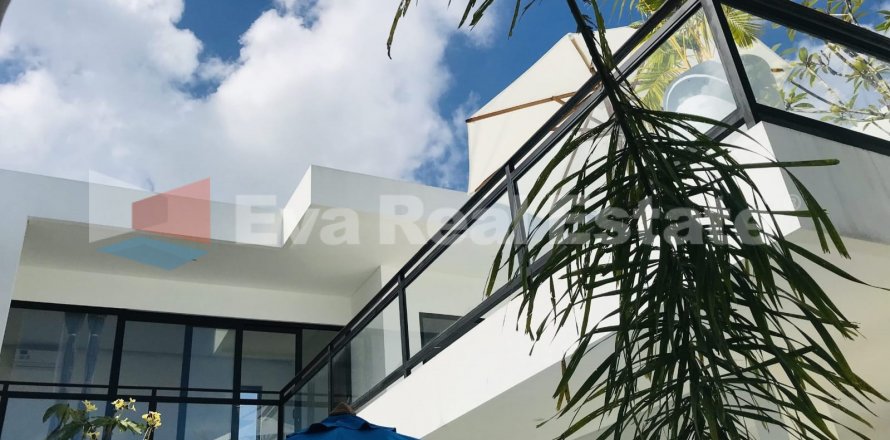2 bedrooms Villa in Tumbak Bayuh, Mengwi, Badung, Bali (2400)