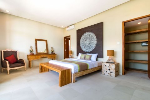 5 bedrooms Villa in Canggu, Badung,  (1920) 12