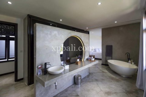 Вилла с 3 спальнями в Керобокан, Бадунг, (9847) 8