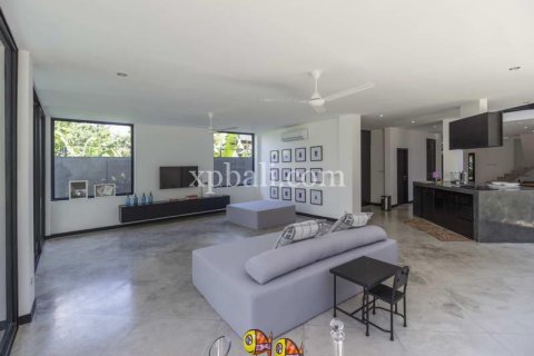 Вилла с 3 спальнями в Керобокан, Бадунг, (9847) 15