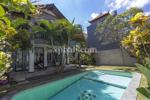 Вилла с 3 спальнями в Керобокан, Бадунг, (9847) 13