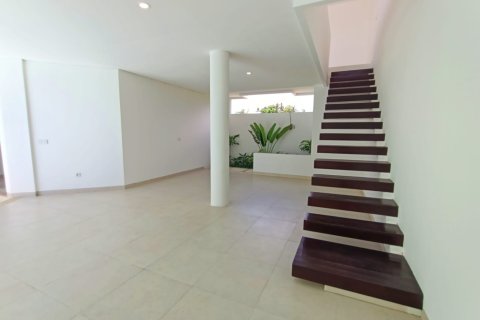 Вилла с 3 спальнями в Чангу, Бадунг,  (3997) 5