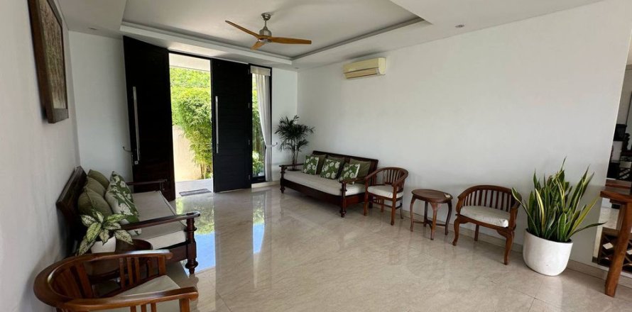 4 bedrooms Villa in Ungasan, Badung, Bali (14967)