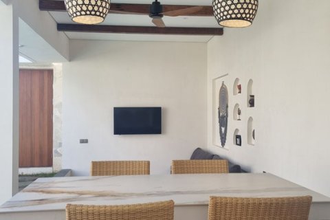 Вилла с 3 спальнями в Унгасан, Бадунг, Бали (14964) 4