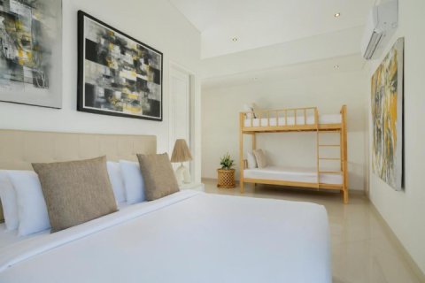 Вилла с 3 спальнями в Южный Денпасар, Денпасар, Бали (2045) 18