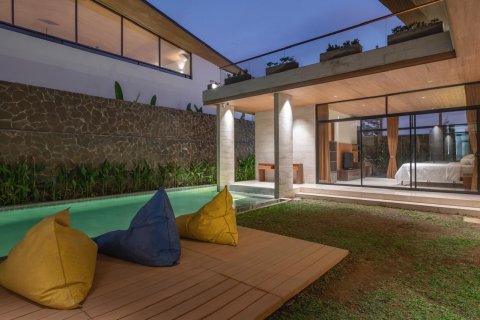 Вилла с 4 спальнями в Южный Денпасар, Денпасар,  (9447) 15