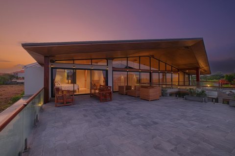 Вилла с 4 спальнями в Южный Денпасар, Денпасар,  (9447) 7