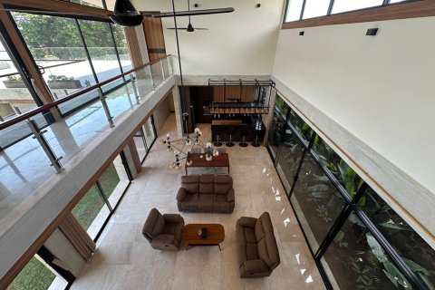 Вилла с 4 спальнями в Южный Денпасар, Денпасар,  (9447) 29