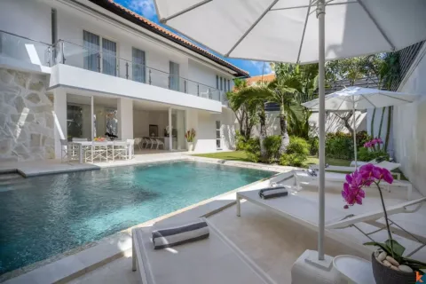 4 bedrooms Villa in Kuta, Badung, Bali (11221)