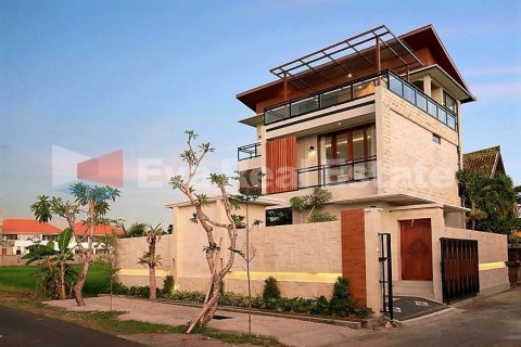 4 bedrooms Villa in Cemagi, Mengwi, Badung, Bali (2543)