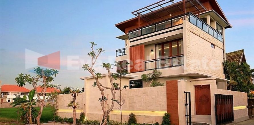 4 bedrooms Villa in Cemagi, Mengwi, Badung, Bali (2543)