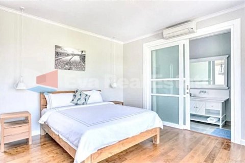 4 bedrooms Villa in Tibubeneng, Badung, Bali (2544) 6