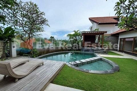 3 bedrooms Villa in Tibubeneng, Badung, Bali (2540) 17