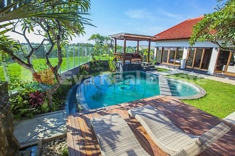 3 bedrooms Villa in Tibubeneng, Badung, Bali (2540)