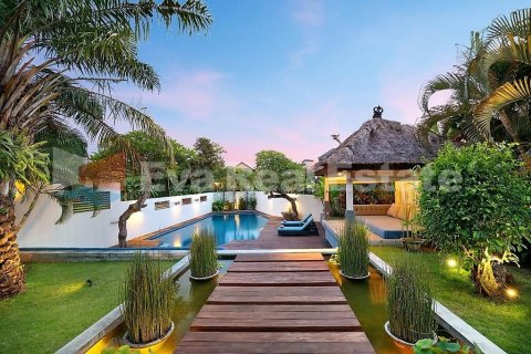 4 bedrooms Villa in Kerobokan, Badung, Bali (2541) 6