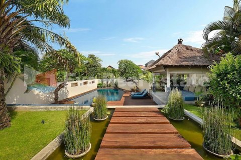 4 bedrooms Villa in Kerobokan, Badung, Bali (2541) 25