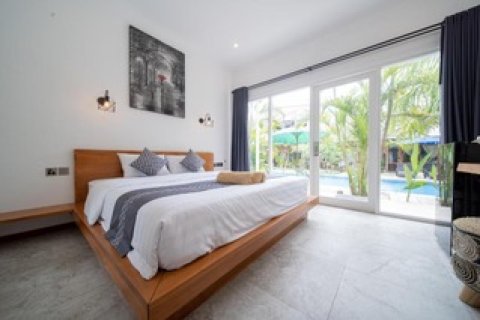 Отель, гостиница с 8 спальнями в Кута, Бадунг,  (9373) 12