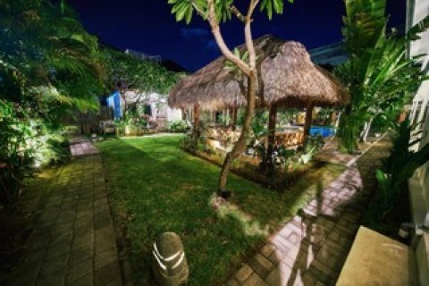 Отель, гостиница с 8 спальнями в Кута, Бадунг,  (9373) 21