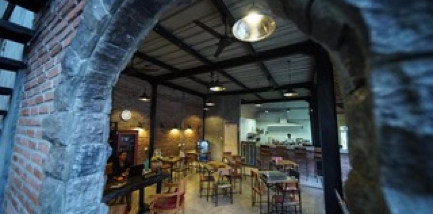 Отель, гостиница с 8 спальнями в Кута, Бадунг,  (9373)