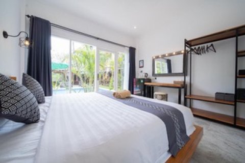 Отель, гостиница с 8 спальнями в Кута, Бадунг,  (9373) 11