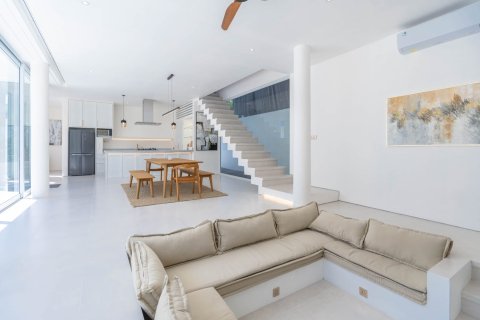 Вилла с 4 спальнями в Цемаги, Менгви, Бадунг,  (9449) 11