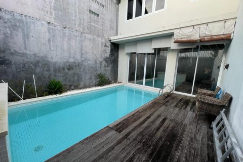 Вилла с 3 спальнями в Джимбаран, Бадунг,  (9375) 7